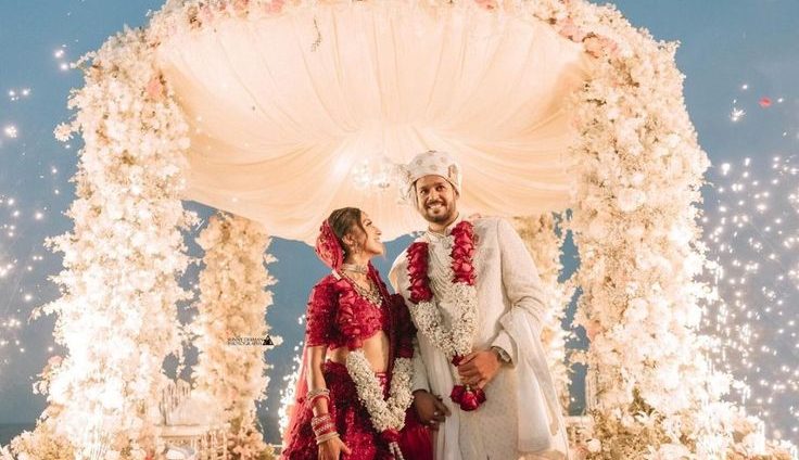 The Big Fat Indian Wedding Dilemma: Is Bigger Really Better?